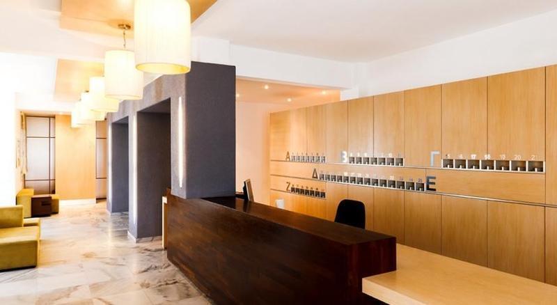 Hide Out Suites Mylopotas Buitenkant foto