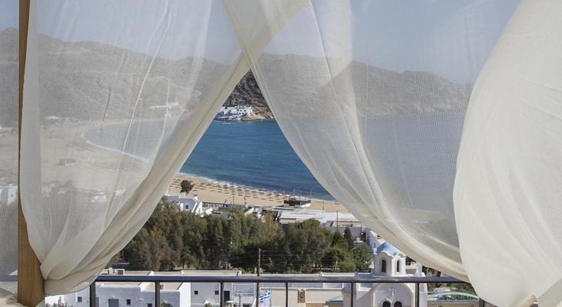 Hide Out Suites Mylopotas Buitenkant foto