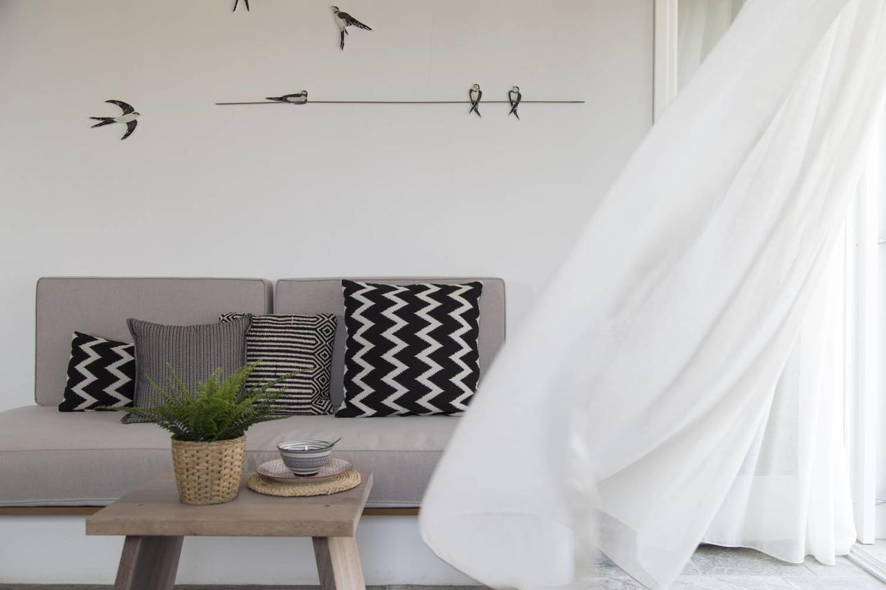 Hide Out Suites Mylopotas Buitenkant foto