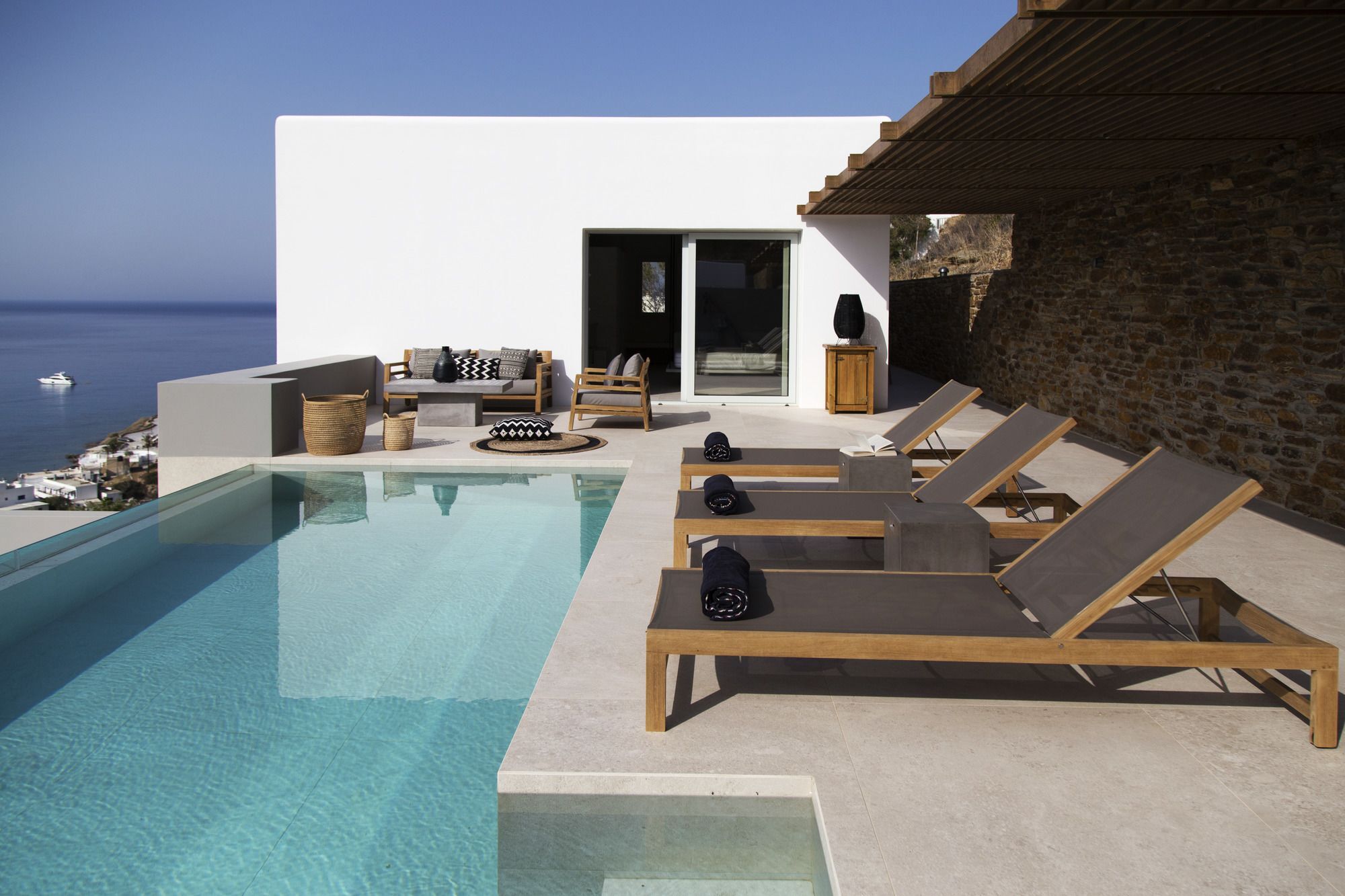 Hide Out Suites Mylopotas Buitenkant foto